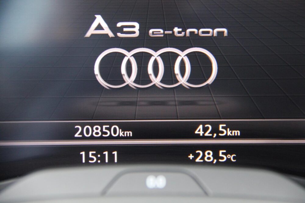 Audi A3 Sportback 40 e-tron Advance Sport I incl. € 850,00 AFL.KOSTEN + BOVAG GARANTIE