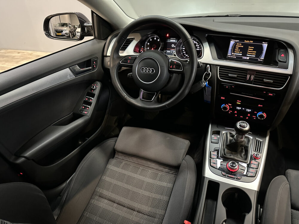 Audi A5 Sportback 1.8 TFSI Adrenalin S Line | Airco | Navigatie | 20″ velgen | Cruise control | Xenon | Isofix | NAP |