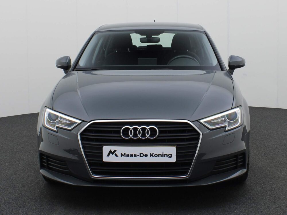 Audi A3 Sportback 30 TFSI/116PK Pro Line · Navigatie · Parkeersensoren · Xenon