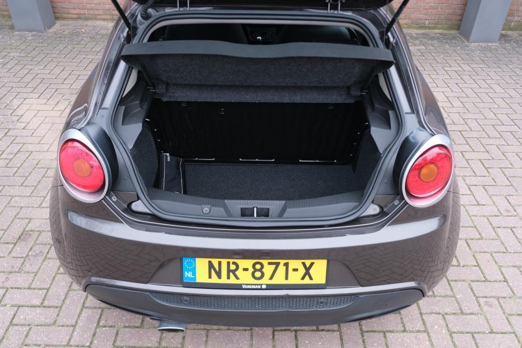 Alfa Romeo MiTo 0.9 Turbo TwinAir 100pk Super | Navi | Climate | Cruise | DAB | 17″ velgen