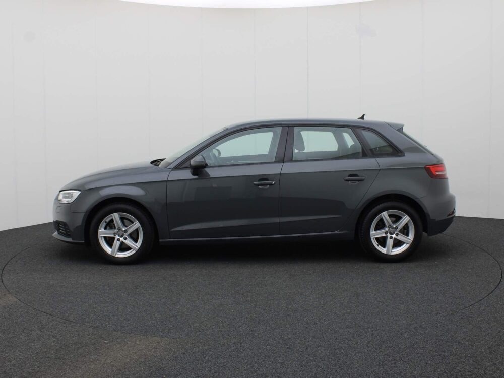 Audi A3 Sportback 30 TFSI/116PK Pro Line · Navigatie · Parkeersensoren · Xenon