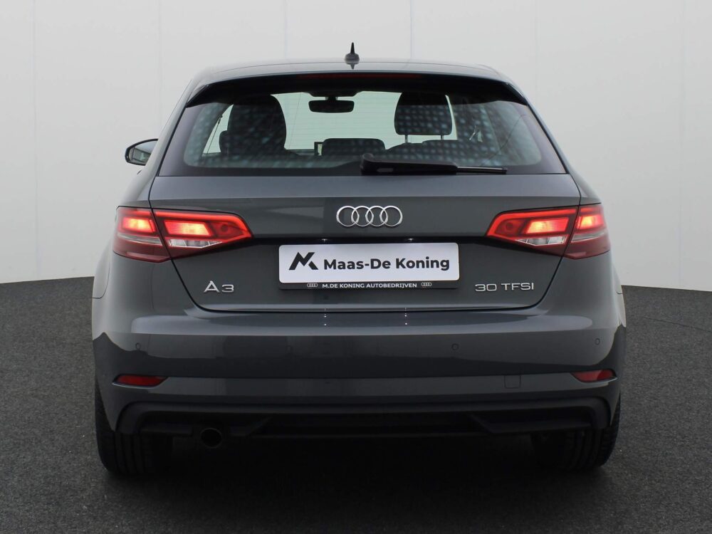 Audi A3 Sportback 30 TFSI/116PK Pro Line · Navigatie · Parkeersensoren · Xenon