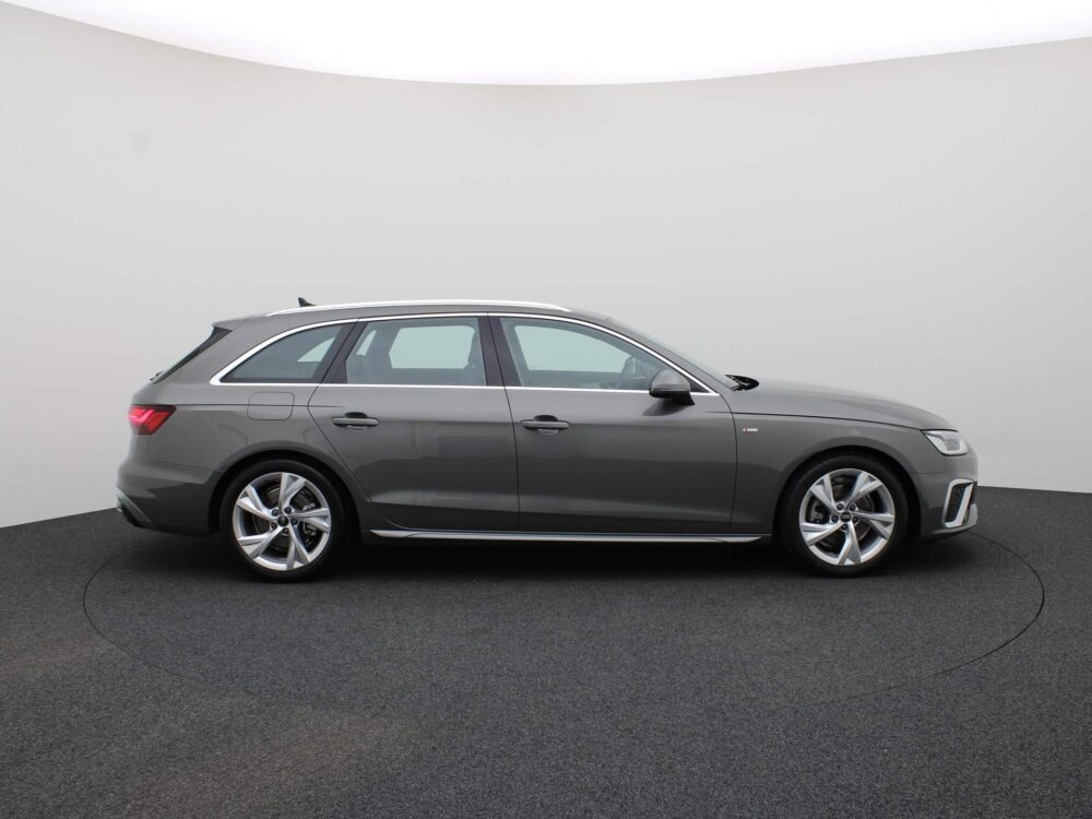 Audi A4 Avant 35 TFSI/150PK S edition · Drive select · Parkeersensoren · Leder/stof