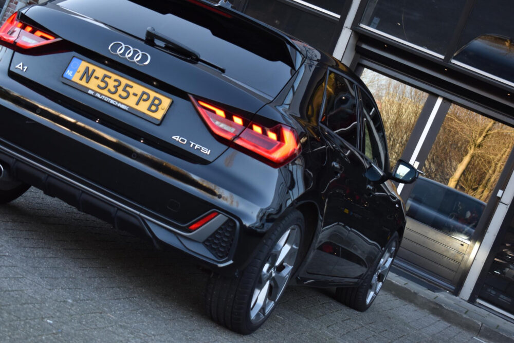 Audi A1 Sportback 40 TFSI 3 x S Line Virtual Sfeer ACC Lane