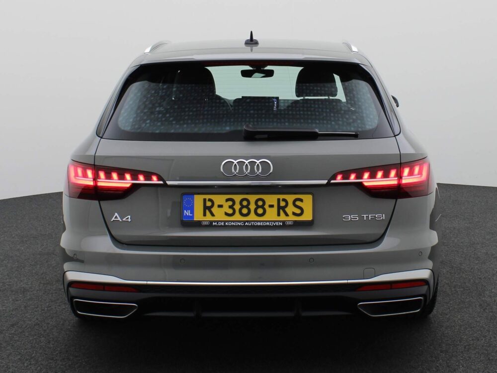 Audi A4 Avant 35 TFSI/150PK S edition · Drive select · Parkeersensoren · Leder/stof