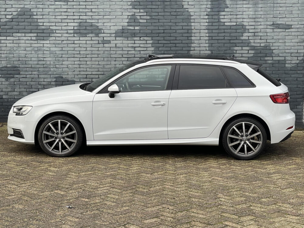 Audi A3 Sportback 40 e-tron Advance Sport I incl. € 850,00 AFL.KOSTEN + BOVAG GARANTIE