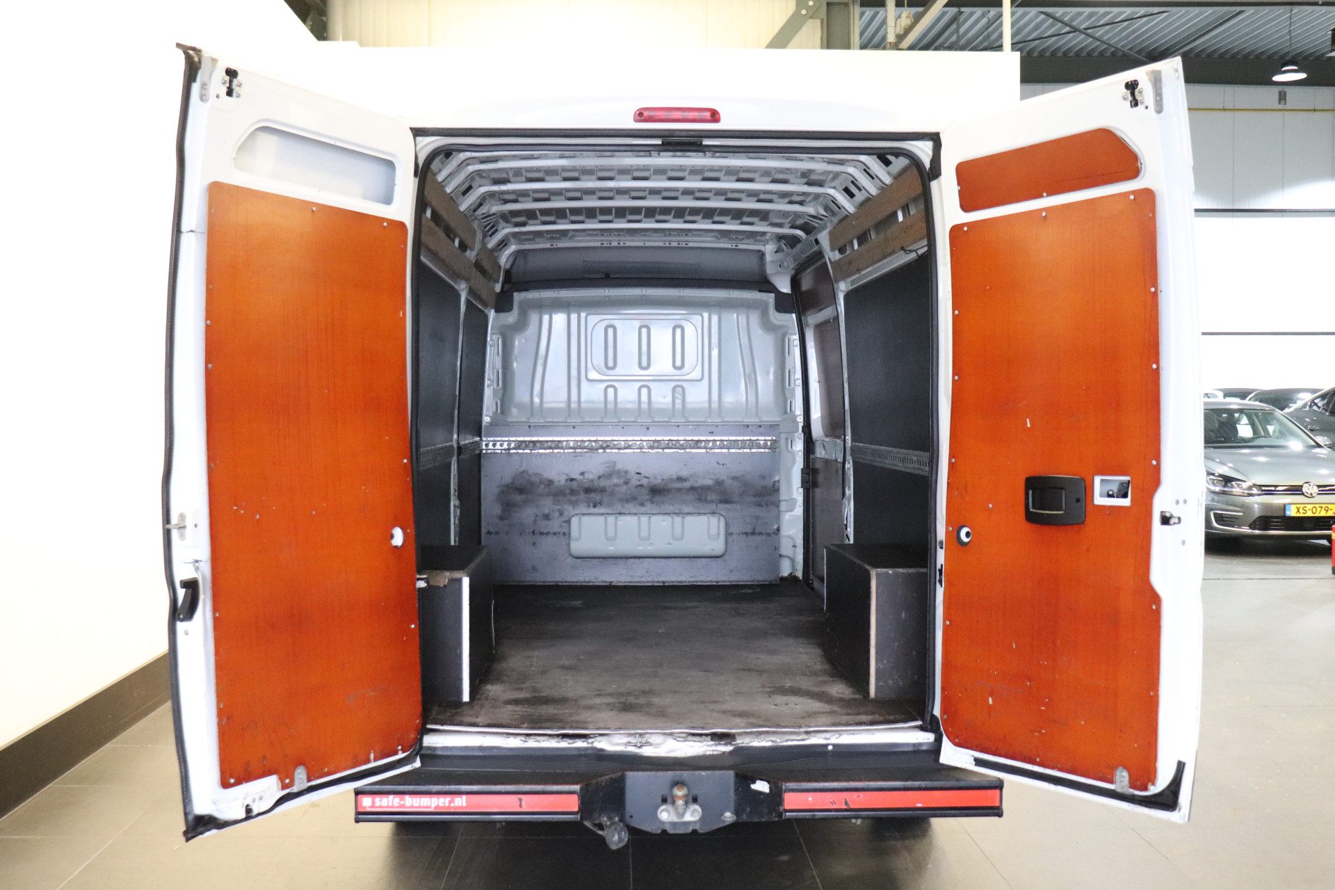 Peugeot Boxer 2.0 BlueHDI 130PK L3H2 EURO 6 – Airco – Cruise – Trekhaak – € 13.900,- Excl.