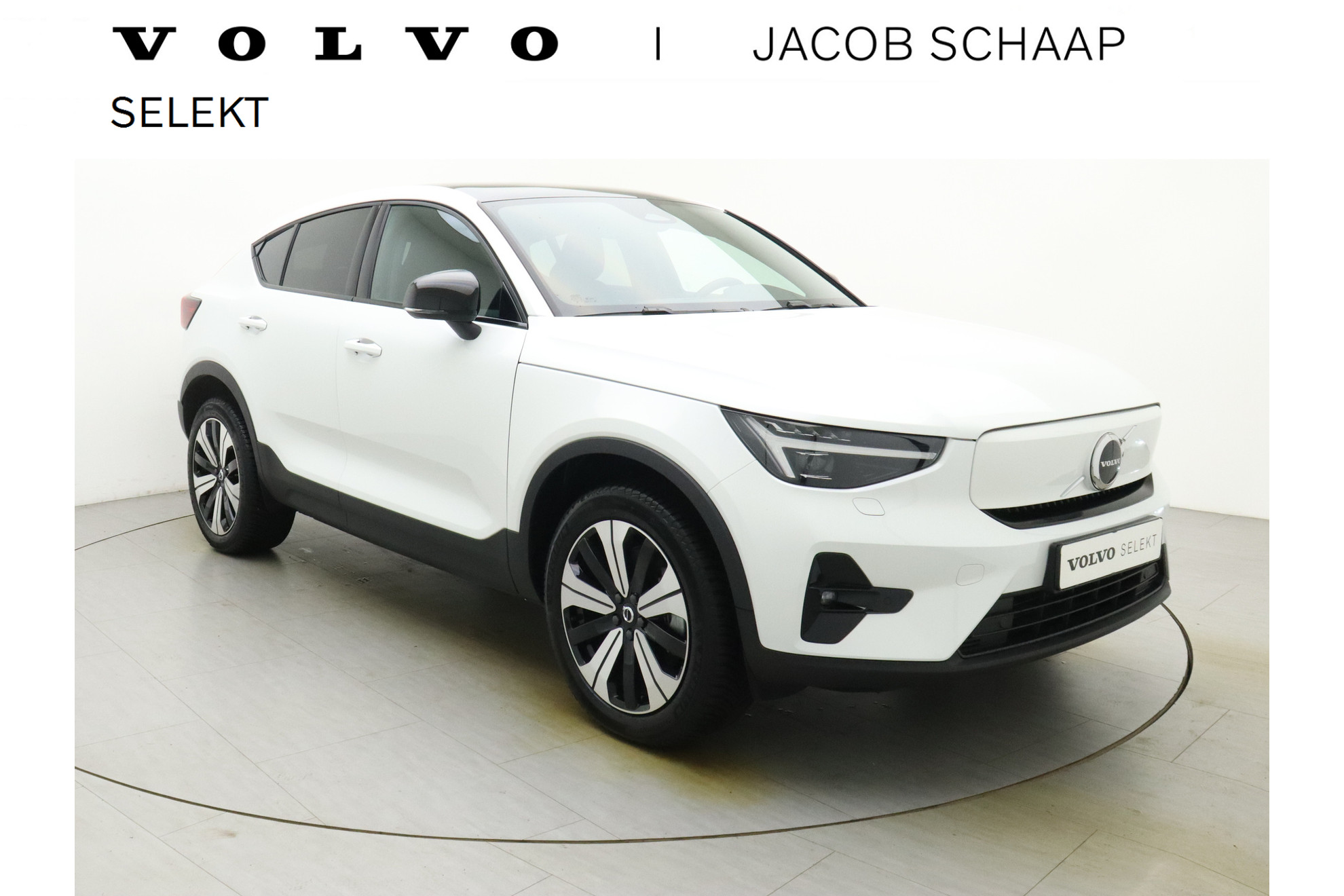 Volvo C40 Recharge 231pk Plus / ACC / BLIS / Warmtepomp / Elektr. Bestuurdersstoel / Stoel & Stuurw. Verwarm. / Panoramadak / DAB / 19″ /  PDC Voor & Achter + Camera /