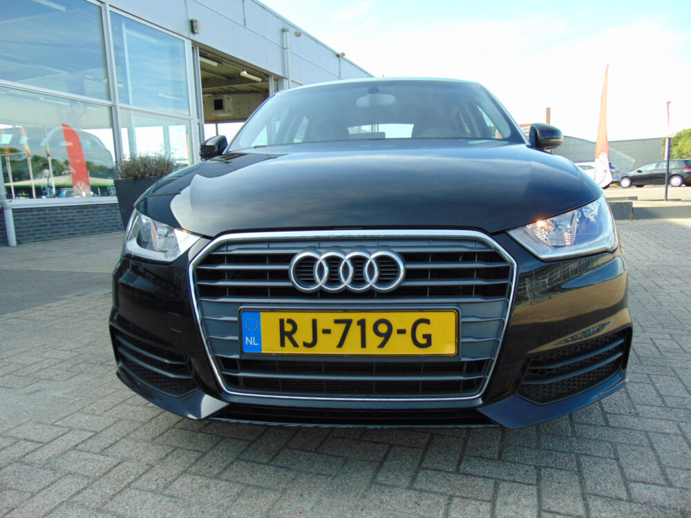 Audi A1 Sportback 1.0 TFSI Sport Edition Navigatie, PDC, LMV, 56.000 KM..!!