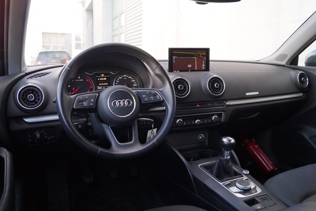 Audi A3 Sportback 1.6 TDI 115pk Pro Line -NAVI-ECC-PDC-!