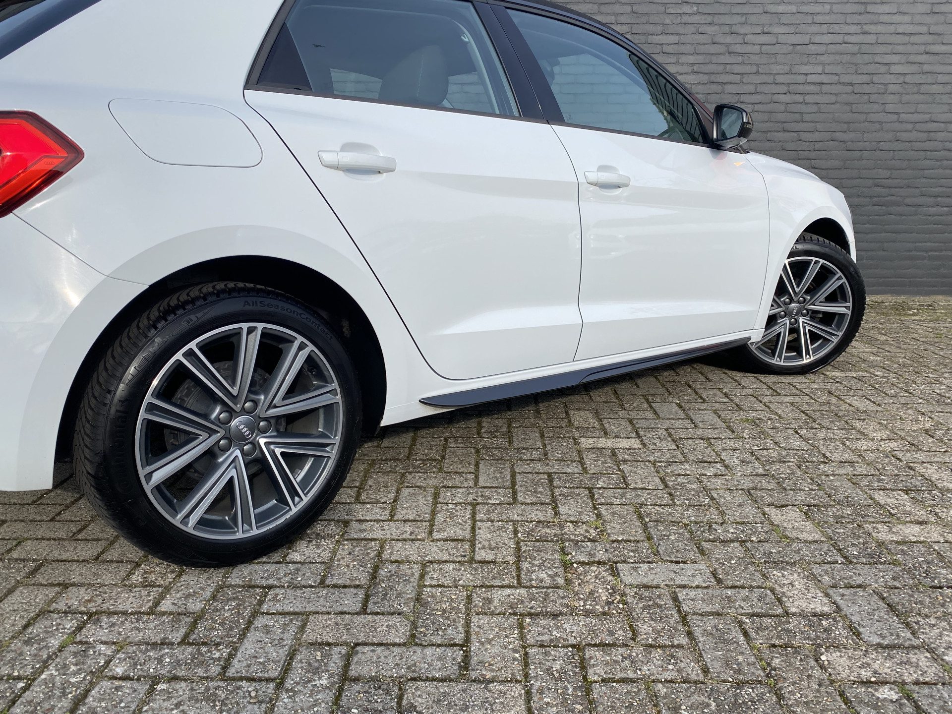 Audi A1 Sportback 25 TFSI Epic AUT. | 1e eigenaar | dealer onderhouden | apple carplay/android | two tone kleur | climate control