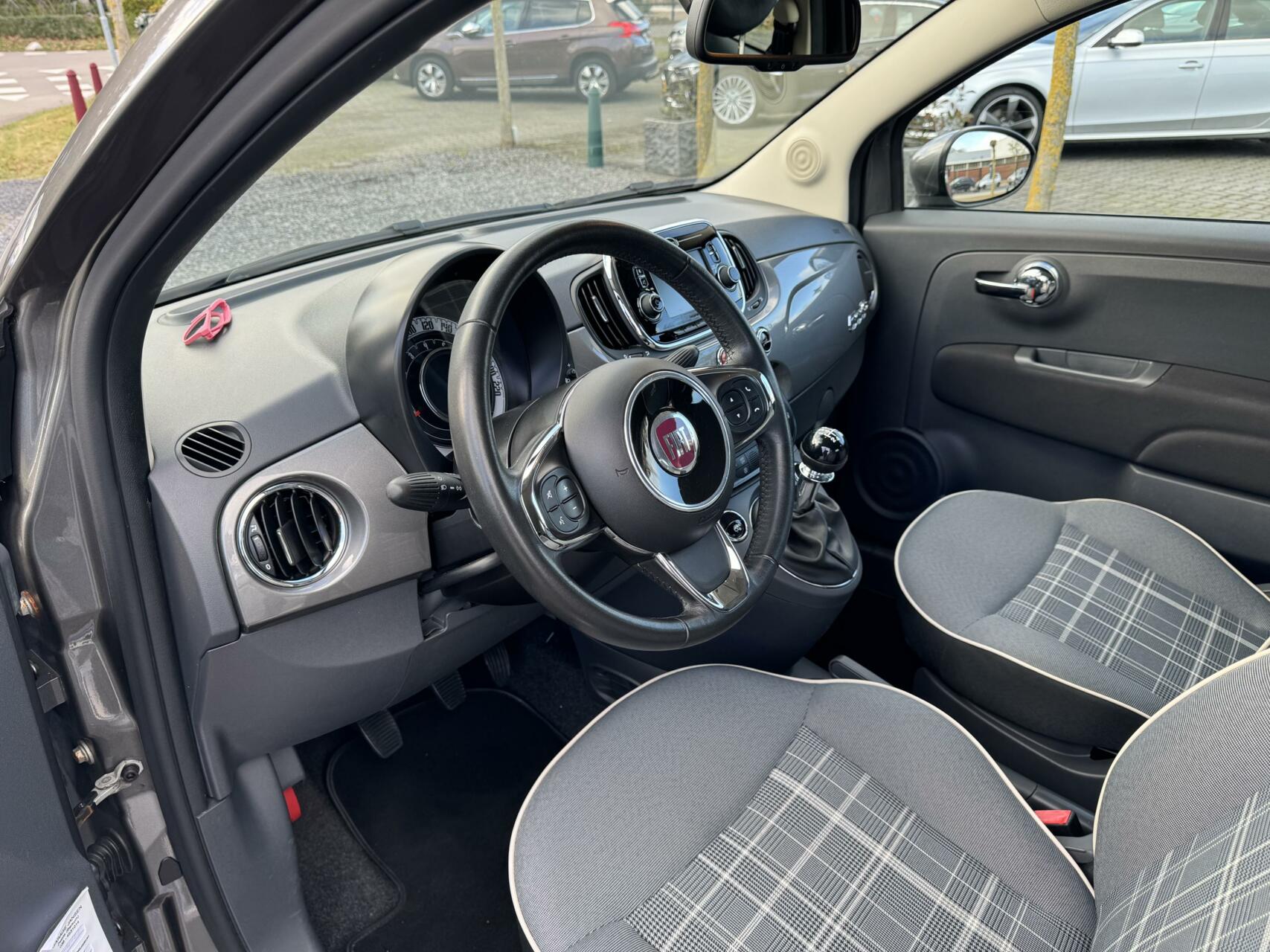 Fiat 500 C 0.9 TwinAir Turbo 80pk Lounge cabrio 1eig ond boekjes