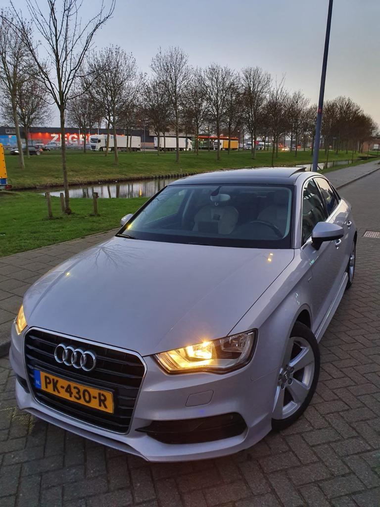 Audi A3 Limousine 1.6 TDI Attraction