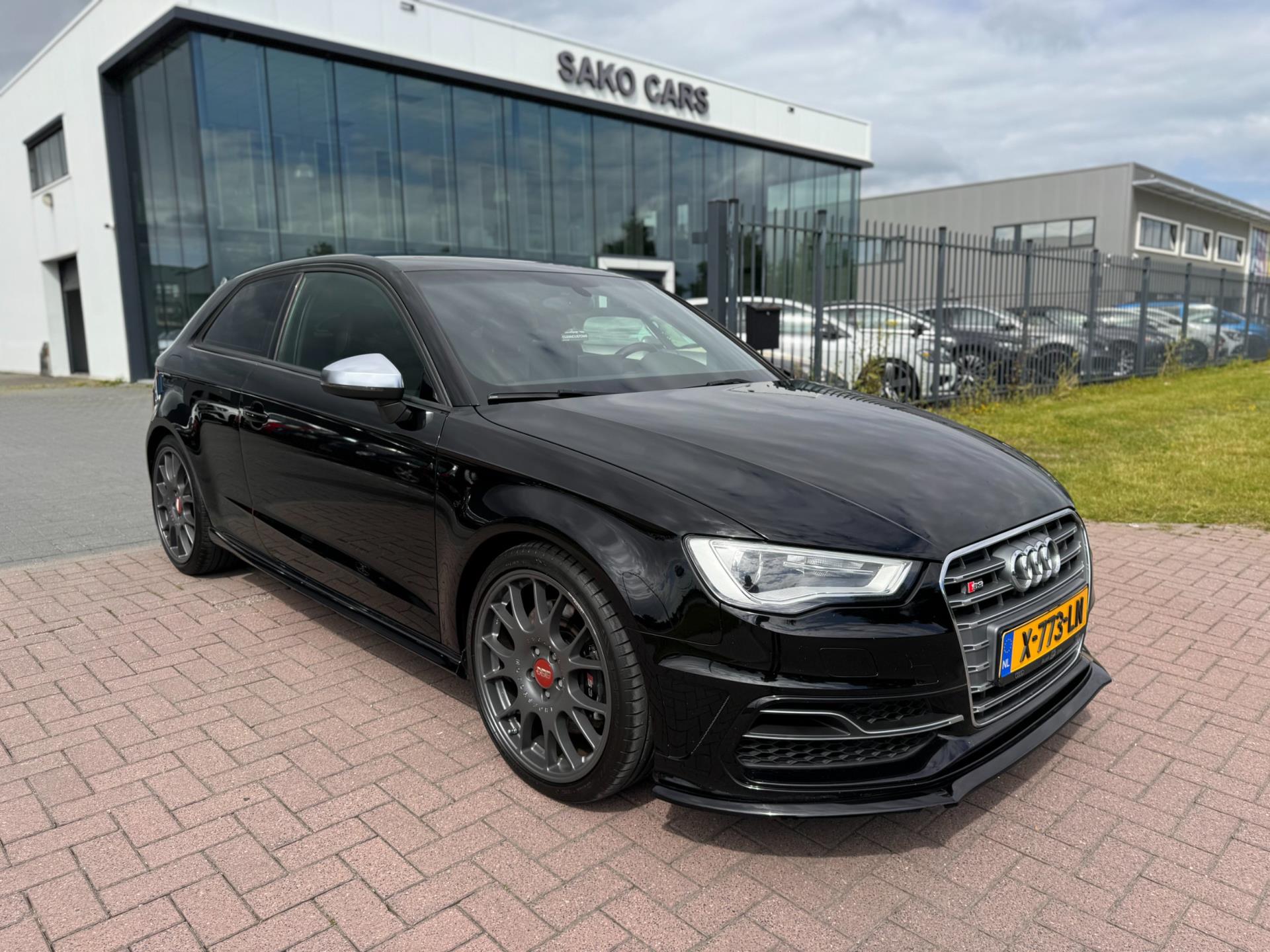 Audi A3 2.0 TFSI S3 Quattro Sportback DSG 350PK BBS