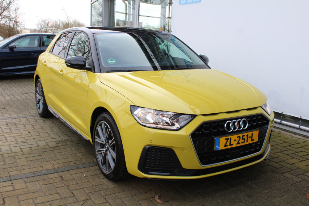 Audi A1 Sportback 25 TFSI epic | Incl. 1 jaar Garantie | 1e Eigenaar | Navi via CarPlay | Parkeersensoren V+A | Apple CarPlay/Android auto | Getinte ramen | 17 Inch LMV | Origineel NL auto |