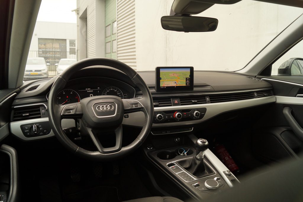 Audi A4 Avant 2.0 TDI Pro Line -LED-NAVI-ECC-PDC-