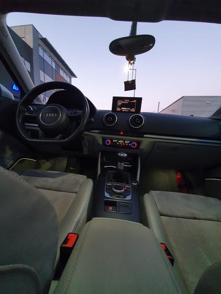 Audi A3 Limousine 1.6 TDI Attraction