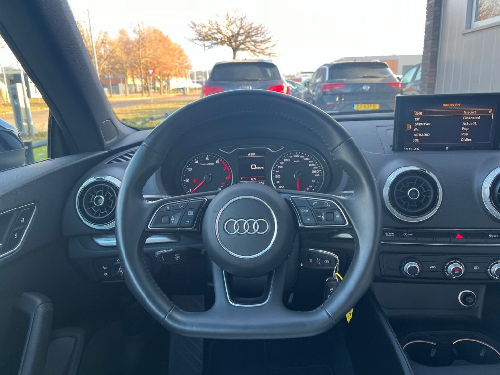 Audi A3 Cabriolet 1.5 TFSI 150PK AC LEDER SPORTSTOELEN NAVIGATIE