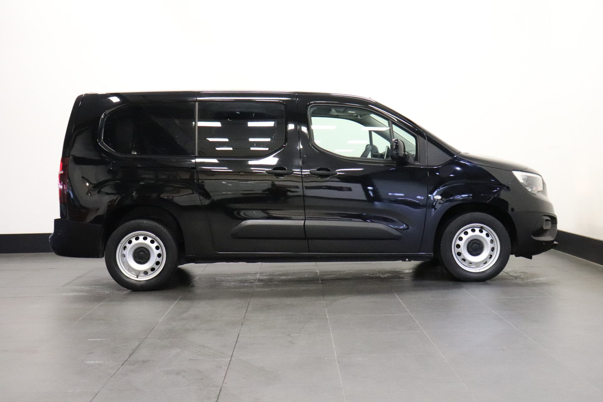 Opel Combo 1.6D 100PK L2 EURO 6 – Airco – Navi – Cruise – € 10.950,- Excl.