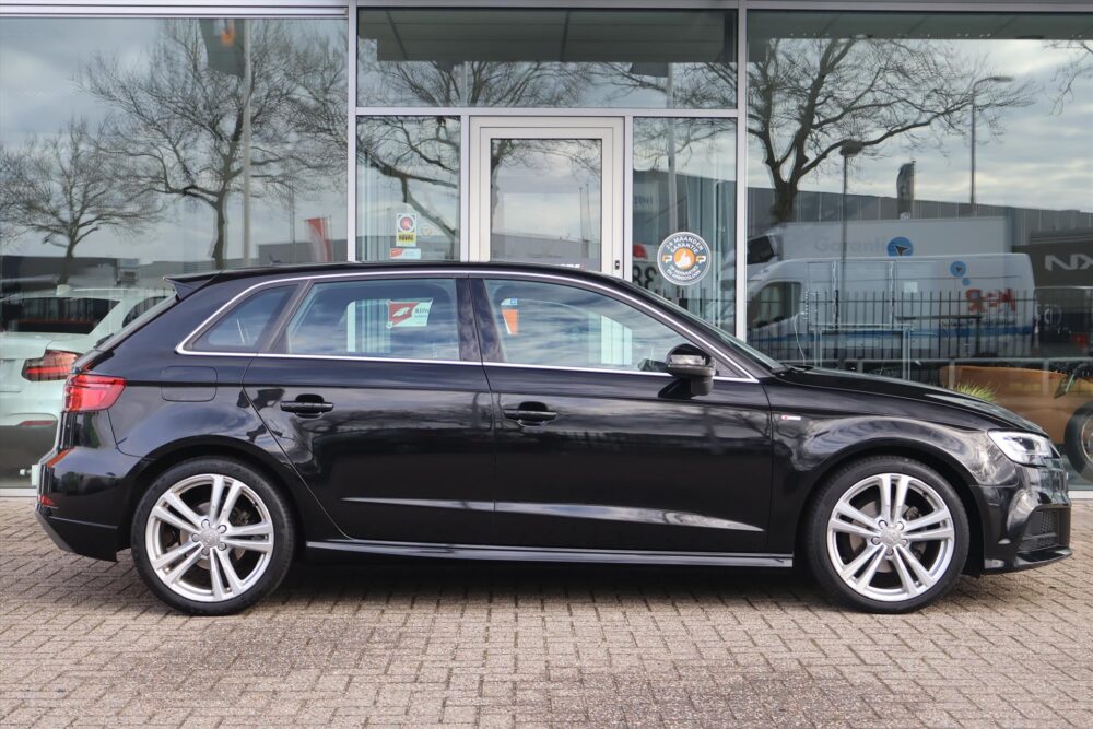 Audi A3 Sportback 1.0 TFSI S-Line 116pk | Navi | Cruise | Stoelmassage | Stoelverwarming