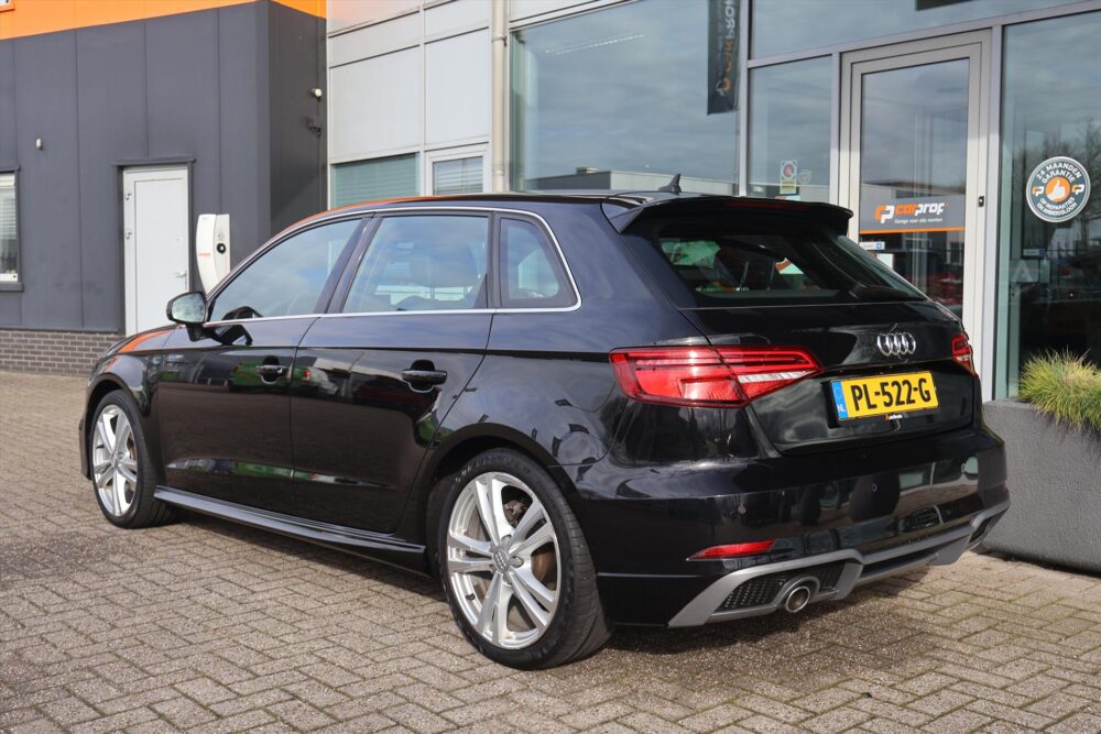 Audi A3 Sportback 1.0 TFSI S-Line 116pk | Navi | Cruise | Stoelmassage | Stoelverwarming