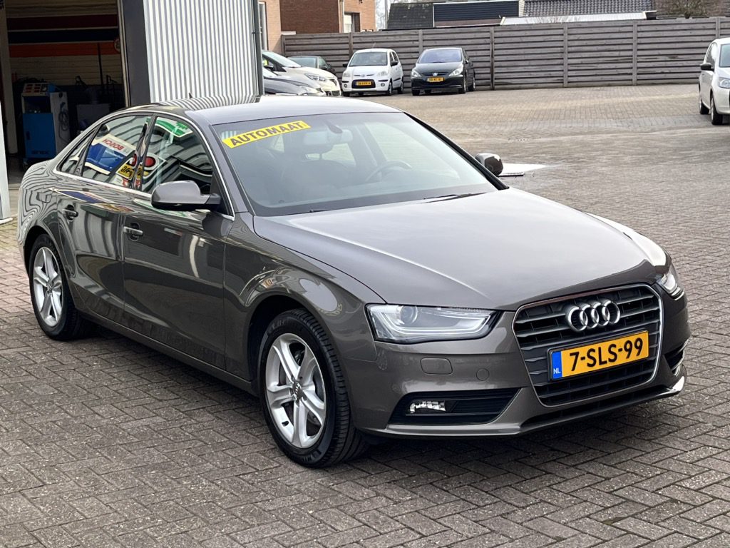 Audi A4 Limousine 1.8 TFSI Edition. | AUTOMAAT | LEER | XENON | TREKHAAK |