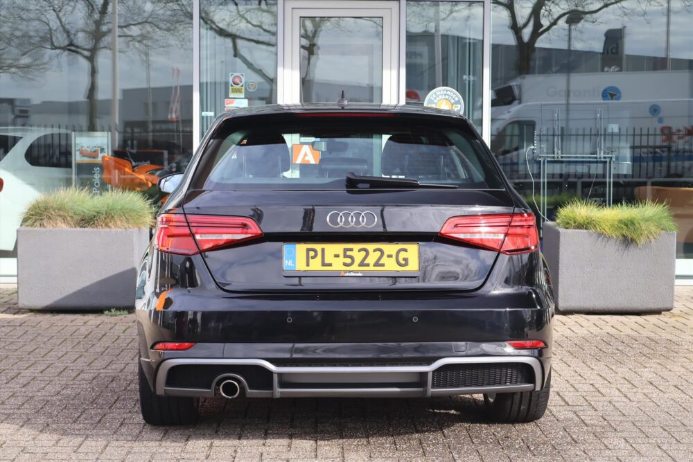 Audi A3 Sportback 1.0 TFSI S-Line 116pk | Navi | Cruise | Stoelmassage | Stoelverwarming