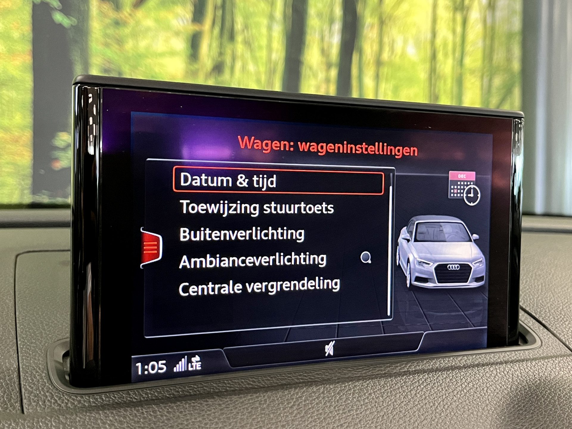 Audi A3 Cabriolet 1.6 TDI | Cruise Control | Navigatie | Bluetooth | Airconditioning | Parkeersensoren | Stoelverwarming | Lichtmetaal 18″ |