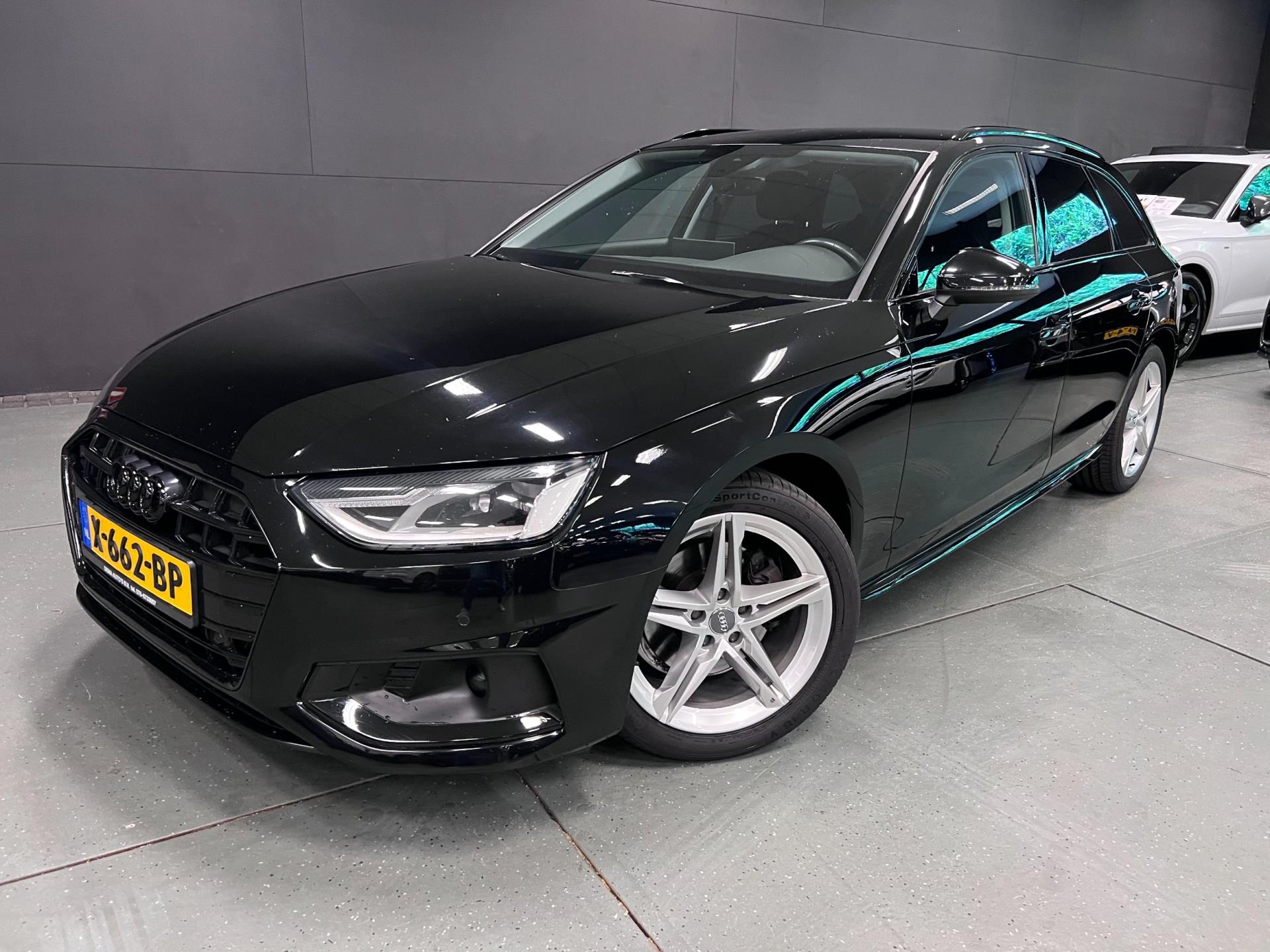 Audi A4 AVANT 35 TFSI SPORT BLACK-EDITION NAVI/LED/CARPLAY/ECC/PDC/CRUISE///