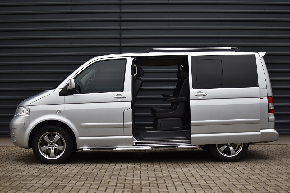 Volkswagen Multivan Volkswagen Multivan 2.5 TDI Highline | VERKOCHT !