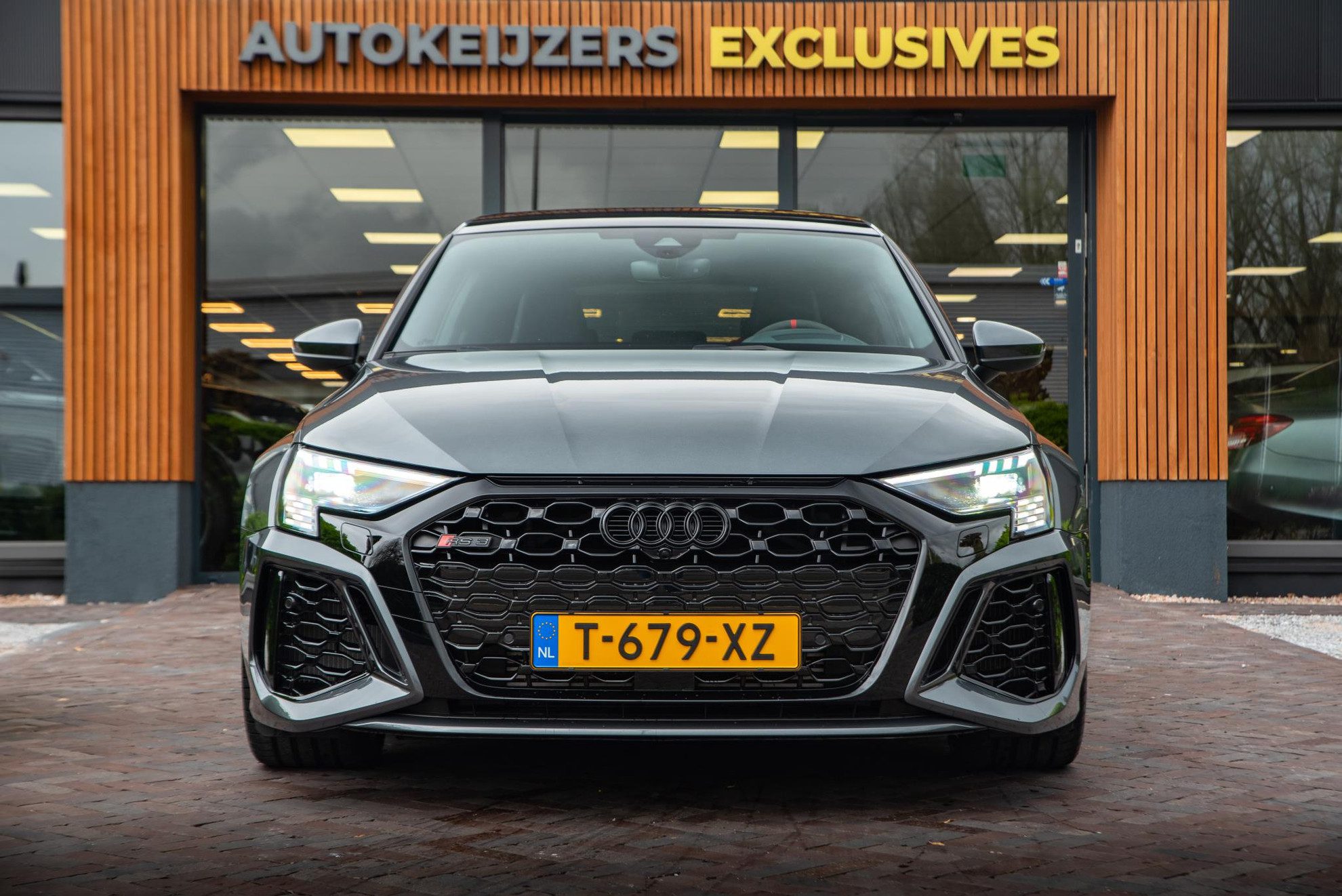 Audi A3 Sportback 2.5 TFSI RS 3 quattro Performance keramische Rem Panodak B&O Ambient Leer ACC Camera