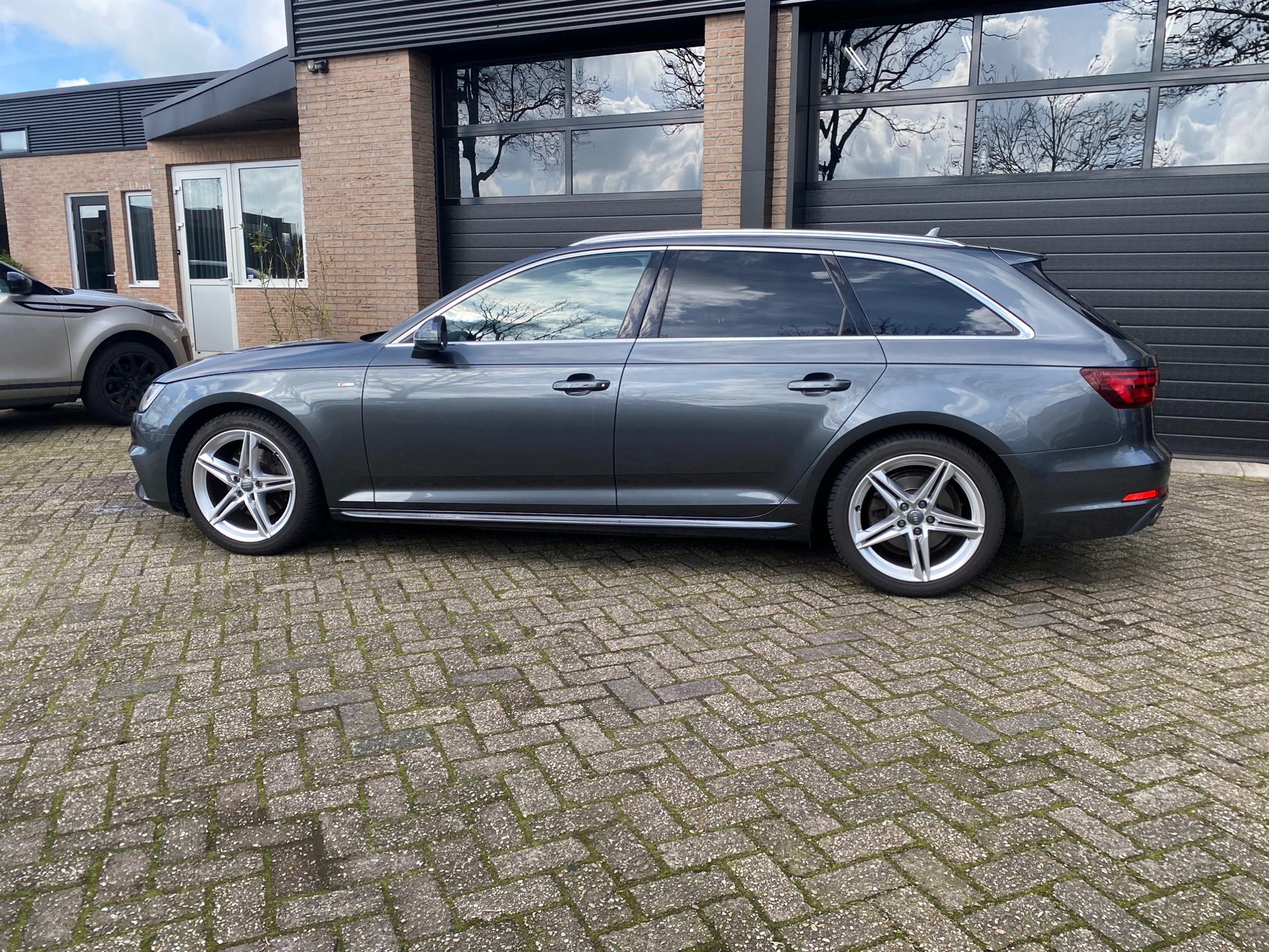 Audi A4 Avant 1.4 TFSI Sport S line edition