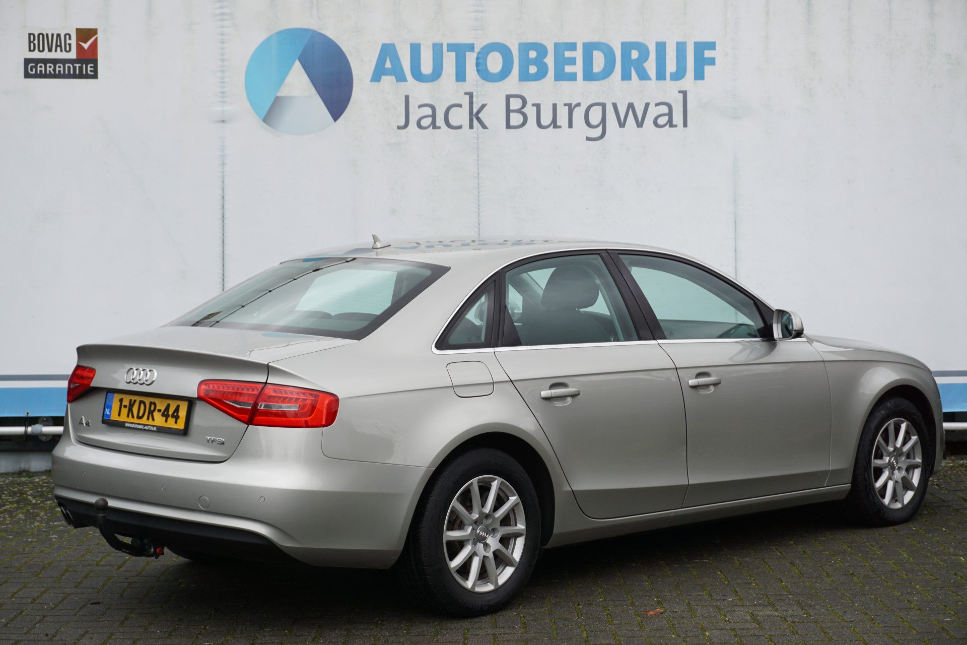 Audi A4 Limousine 1.8 TFSI 170PK Aut. Pro Line Trekhaak | PDC | Xenon *All in prijs*