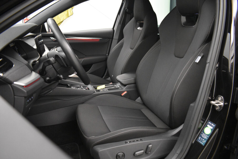 Škoda Octavia Škoda Octavia iV Sportline Trekgew 1500 kg Camera RSi Seats EL AKlep