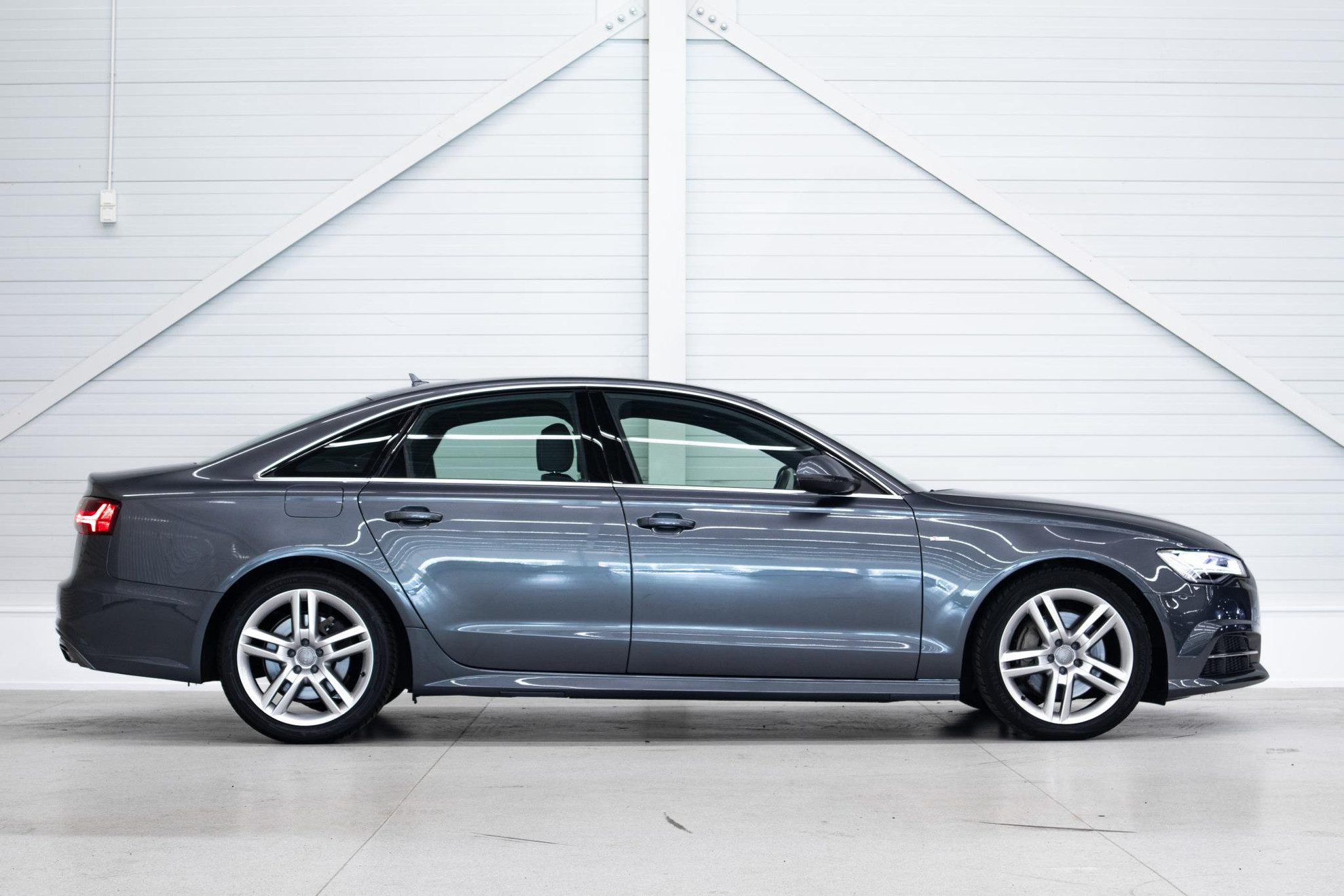 Audi A6 Limousine 2.0 TFSI Advance Sport | S-line | Schuifdak |