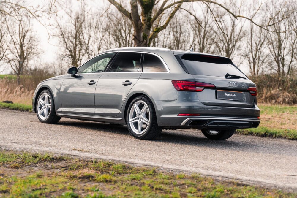 Audi A4 Avant 35 TFSI  S-LINE Edition 150pk S Tronic I Navi I Stoelverwarming I LED  I 1e eigenaar