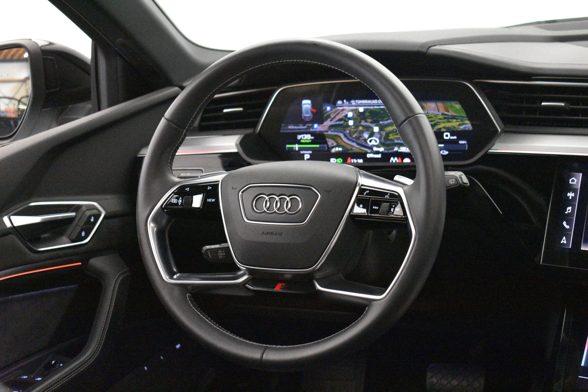 Audi e-tron 408 PK incl BTW 8% bijtelling S-Line Pano 360ºCam Ruitleer afnTrekhaak 21”