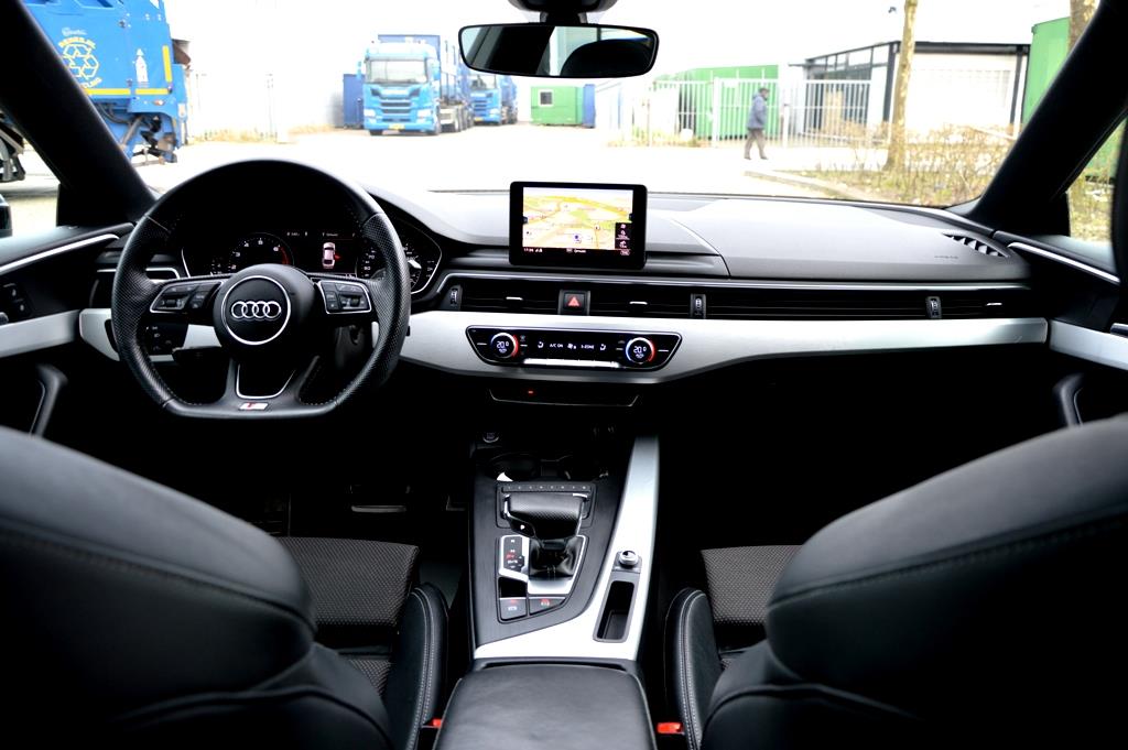 Audi A5 Sportback 35 TFSI 2x S-Line PDC/LED/LMV18/NAVI/PANO.