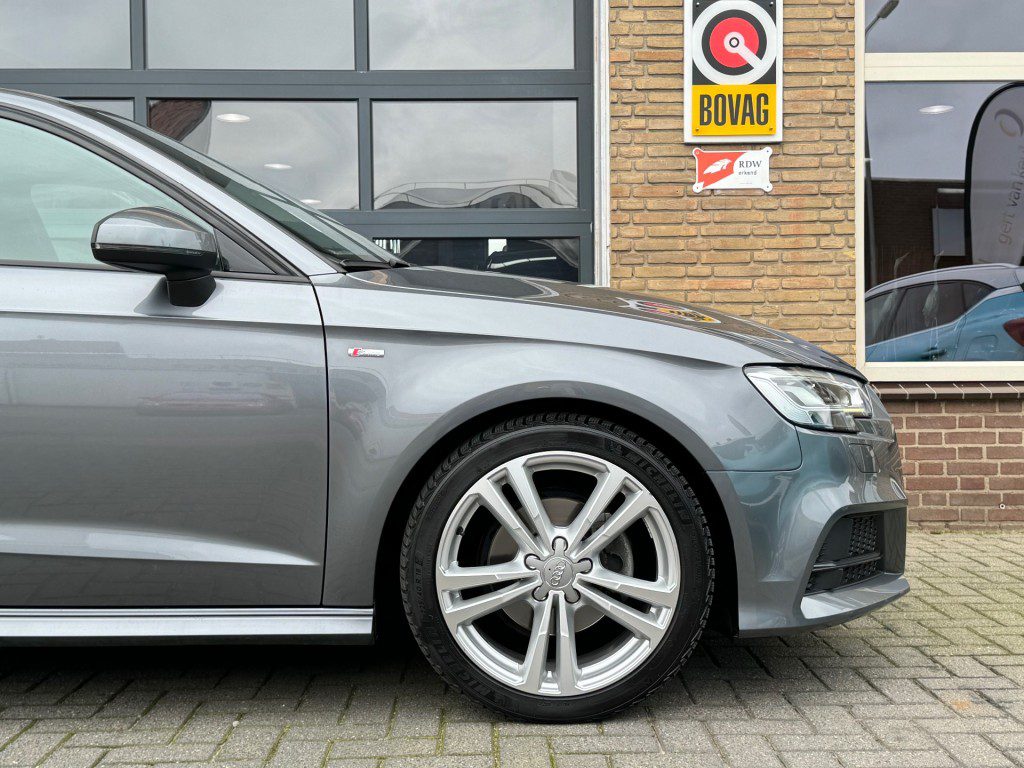 Audi A3 SPORTBACK 35 TFSI 1.5 150PK CoD SPORT S-LINE EDITION NL-AUTO