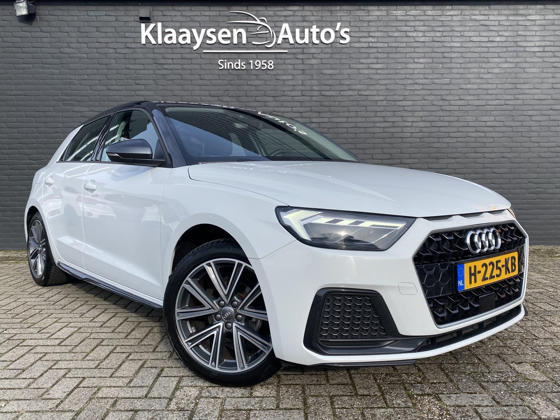 Audi A1 Sportback 25 TFSI Epic AUT. | 1e eigenaar | dealer onderhouden | apple carplay/android | two tone kleur | climate control