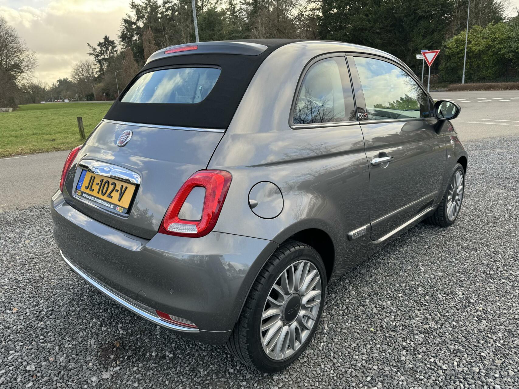 Fiat 500 C 0.9 TwinAir Turbo 80pk Lounge cabrio 1eig ond boekjes