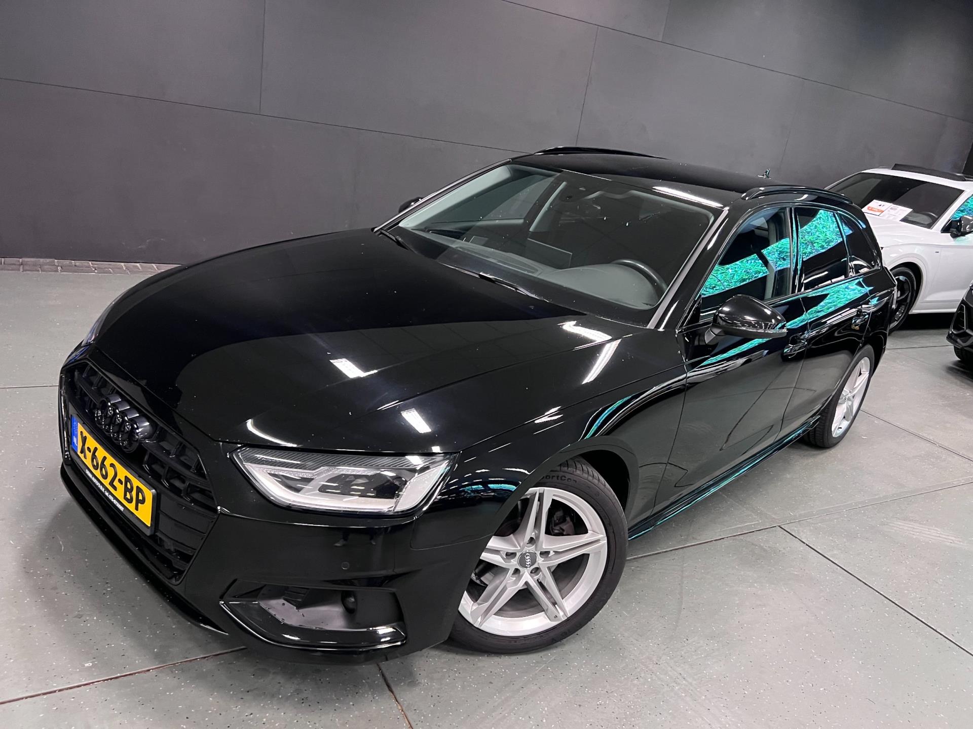 Audi A4 AVANT 35 TFSI SPORT BLACK-EDITION NAVI/LED/CARPLAY/ECC/PDC/CRUISE///