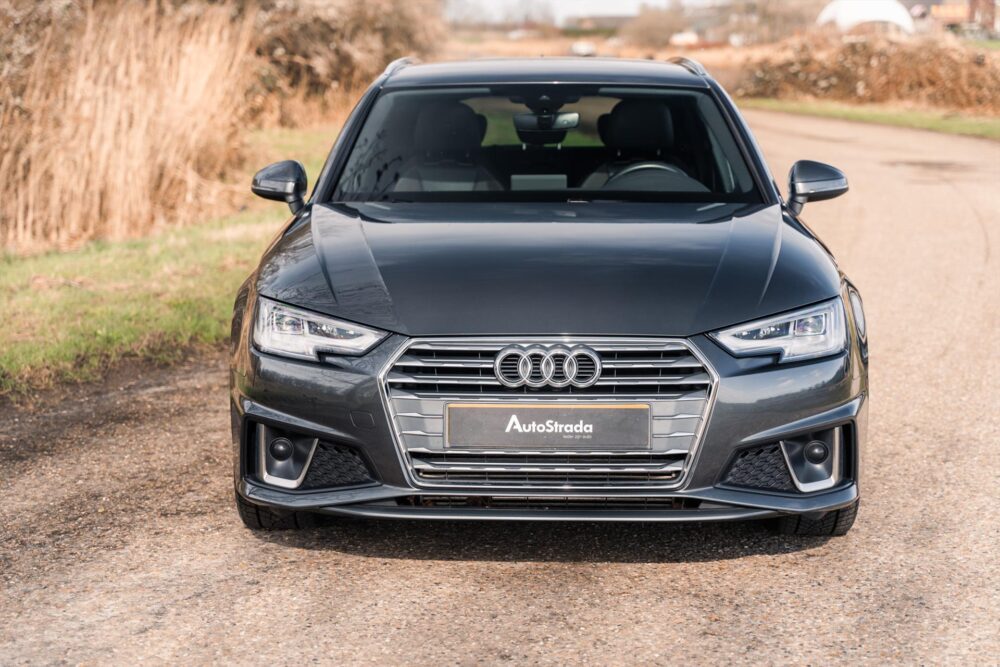 Audi A4 Avant 35 TFSI  S-LINE Edition 150pk S Tronic I Navi I Stoelverwarming I LED  I 1e eigenaar