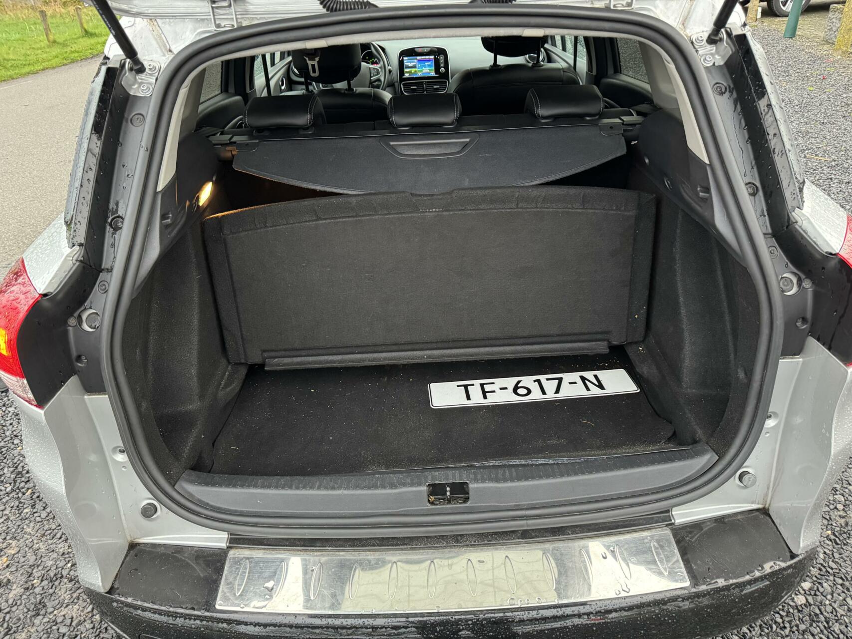 Renault Clio Estate 0.9 TCe Bose camera trekhaak sportstoelen