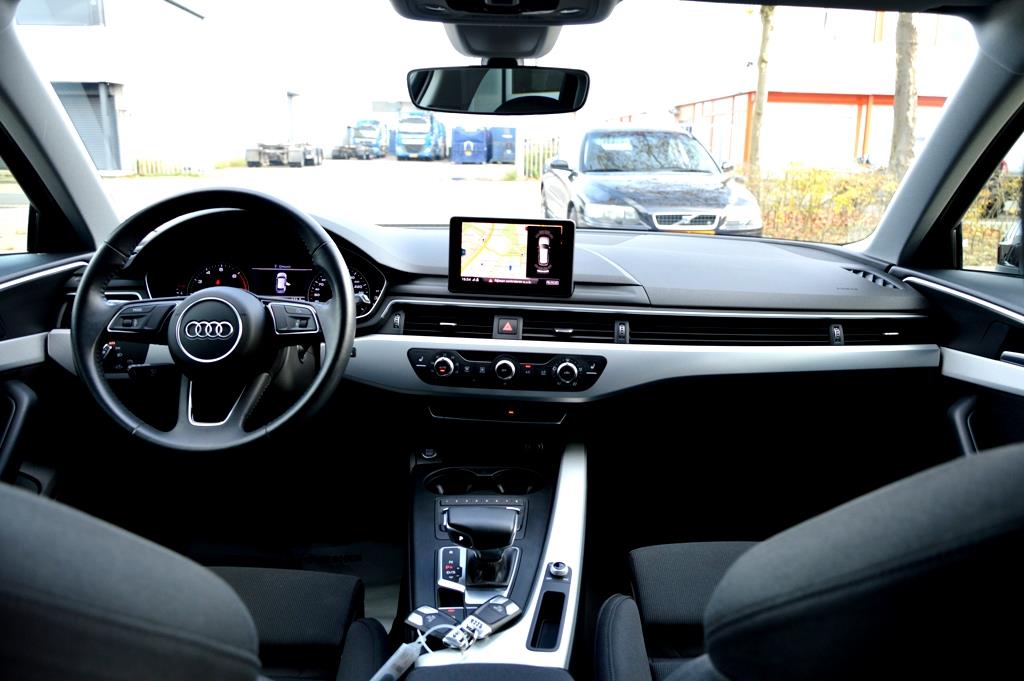 Audi A4 AVANT 35 TFSI ECC/2-PDC/LMV18/XENON/NAVI/PANORAMADAK