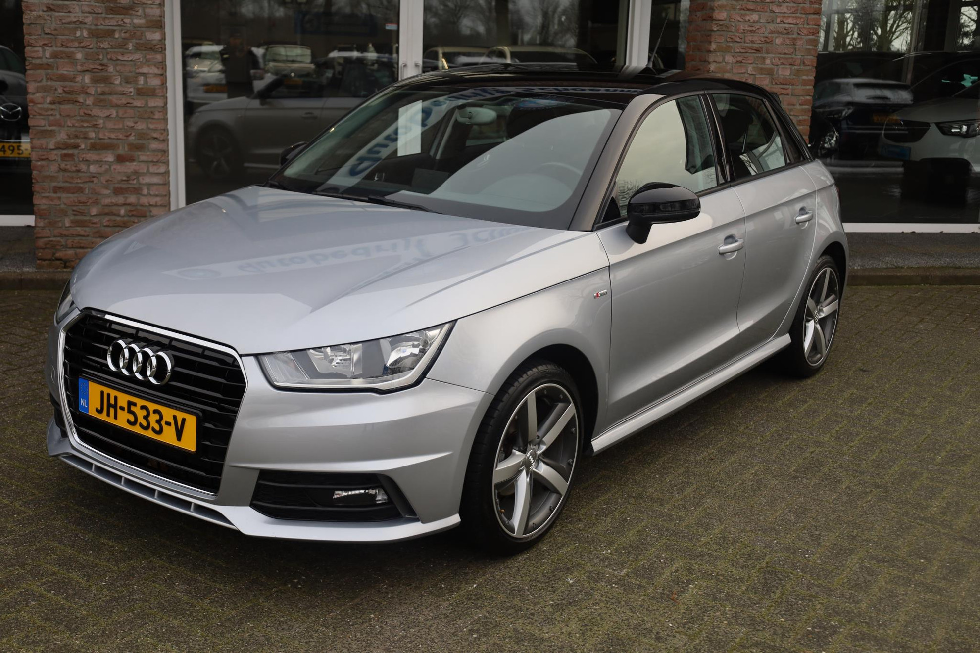 Audi A1 Sportback 1.0 TFSI Adrenalin S-LINE DUOTONE CRUISE NAVI 17″LMV NAP