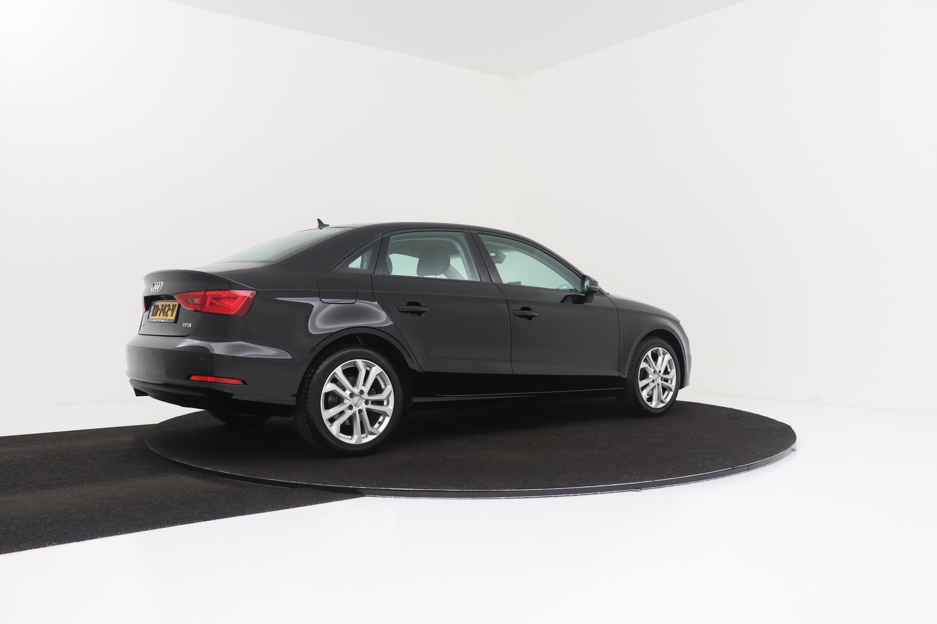 Audi A3 Limousine 1.4 TFSI Ambition Pro Line | Navigatie | Climate Control | Stoelverwarming |