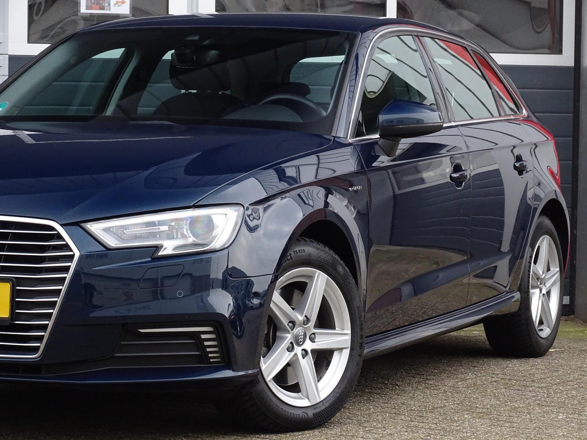 Audi A3 Sportback 1.4 e-tron  | Lane Assist | Camera | Parkeer sensoren |