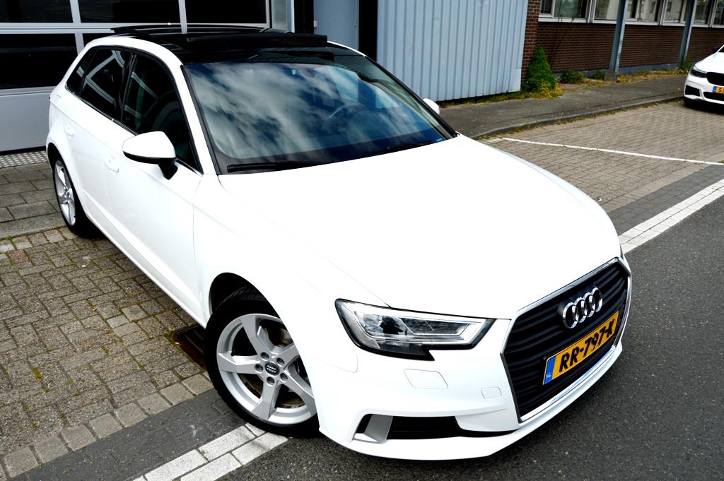 Audi A3 Sportback 1.5 TFSI CoD Sport AUT PDC/LMV17/NAVI/PANO