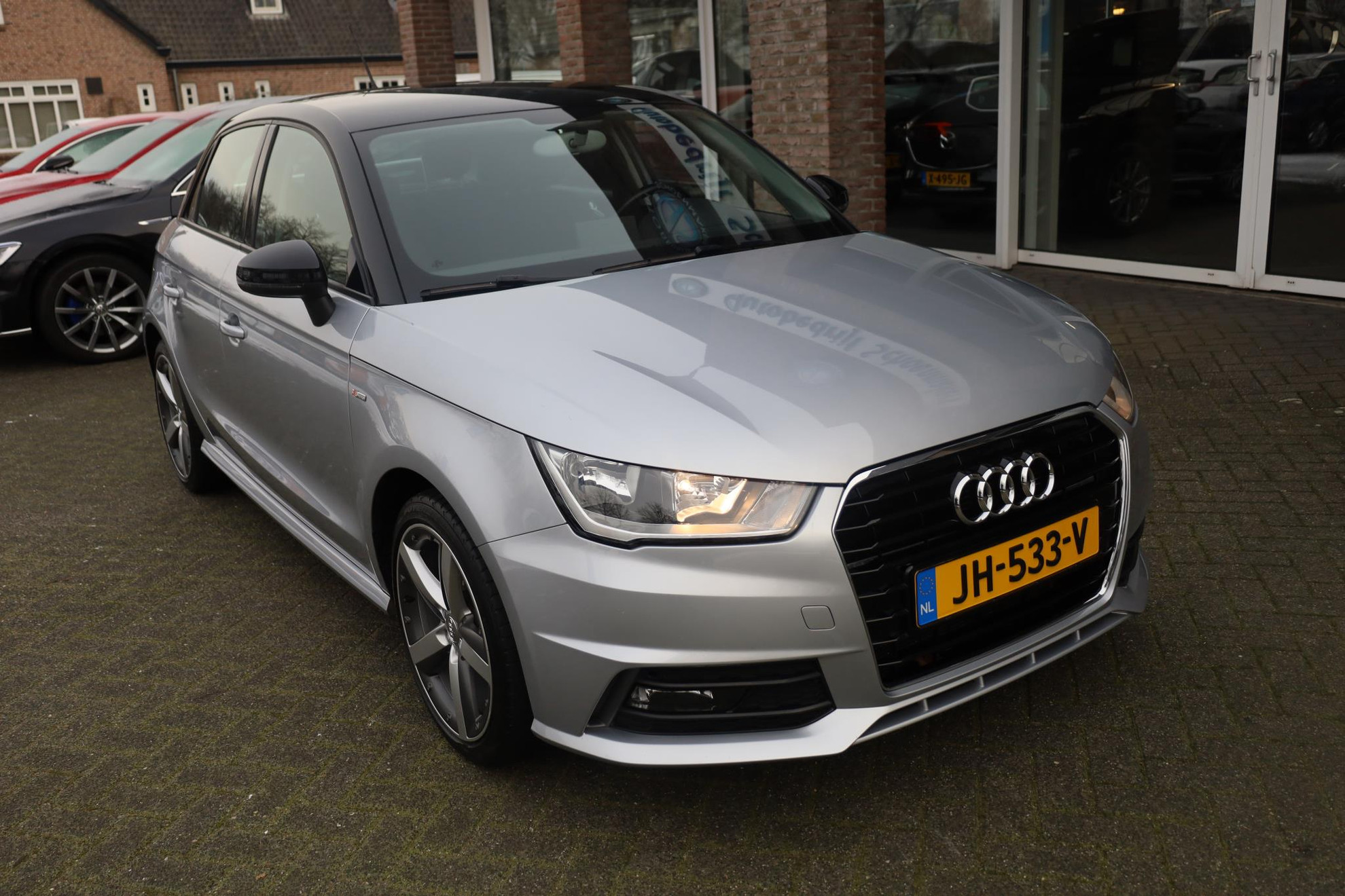 Audi A1 Sportback 1.0 TFSI Adrenalin S-LINE DUOTONE CRUISE NAVI 17″LMV NAP